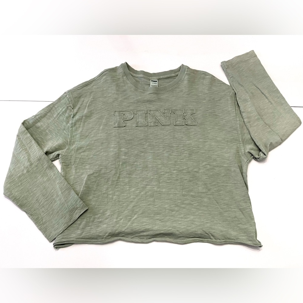 ⬅️ Victoria’s Secret PINK | Lg | 💚 Sage Green Boxy Tee (Long Sleeve)
